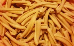 Read more about the article Pasta caserecce con funghi rucola e formaggio
