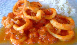 Read more about the article Calamari in umido con pomodoro