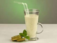 Read more about the article Frullato yogurt banana e kiwi