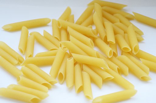 You are currently viewing Penne tonno e piselli